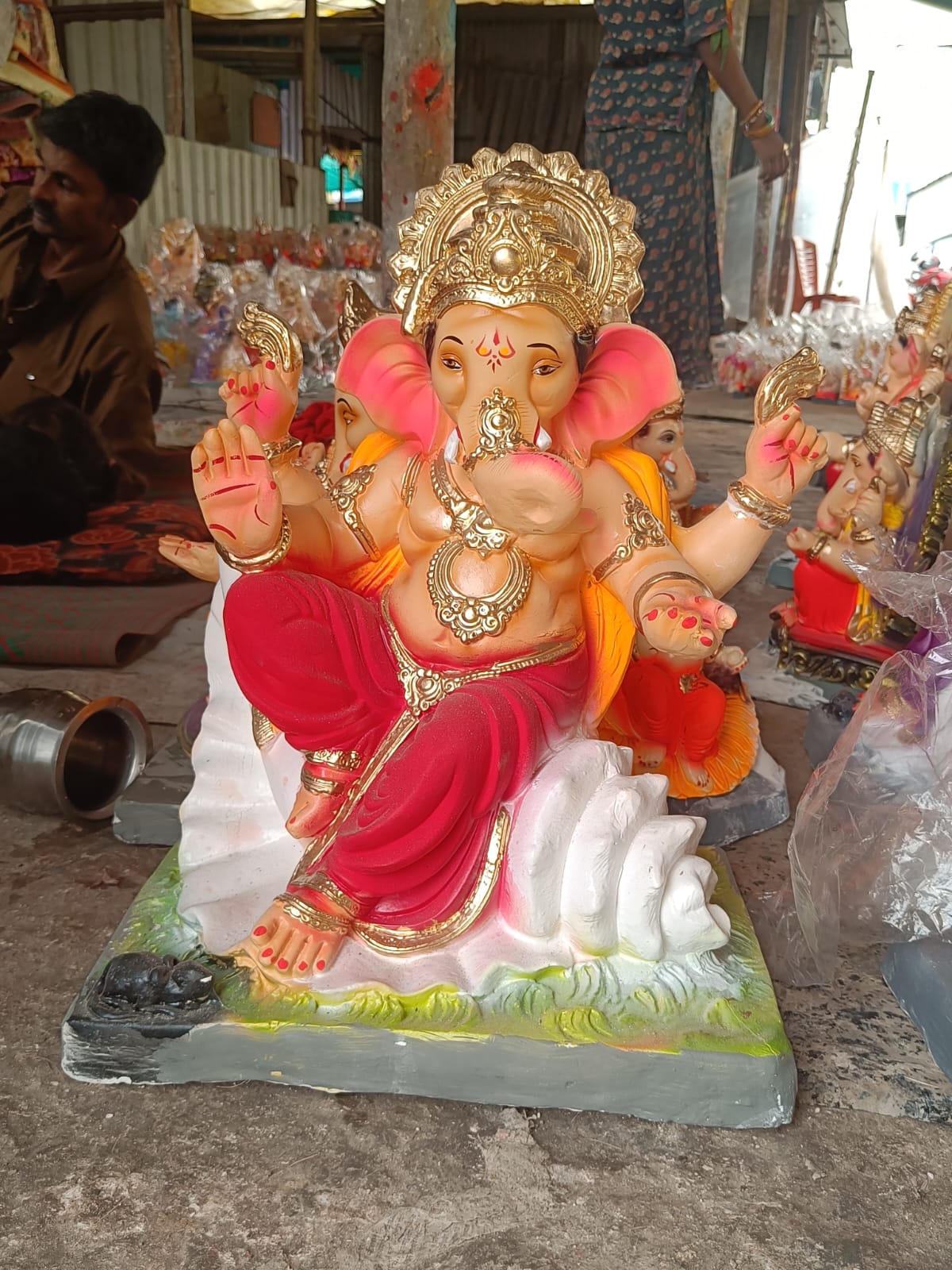 Royal Shankhraaj Ganpati Idol 1 feet with Golden Crown & Mooshakraj | Safe & Secure Delivery Guaranteed